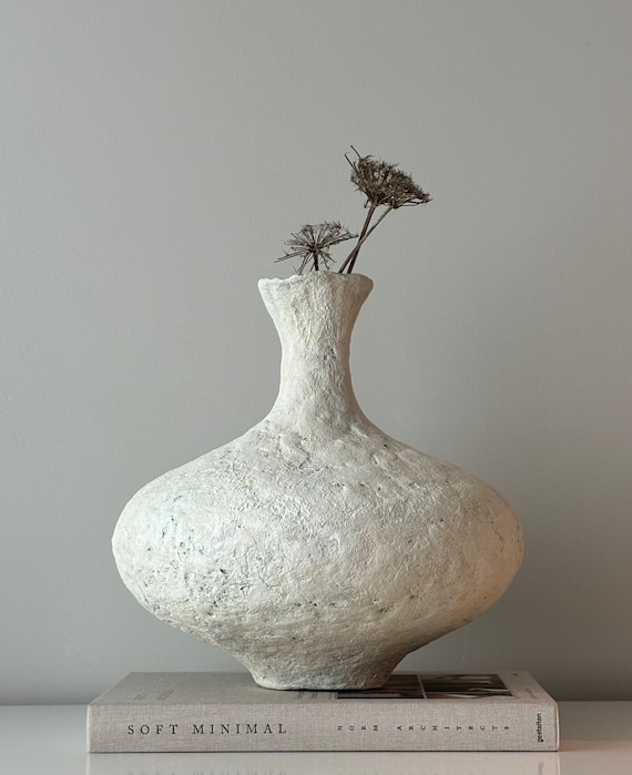 手作りの土器：大きな侘び寂びの花瓶、古びた風合いの装飾 - Etsy 日本