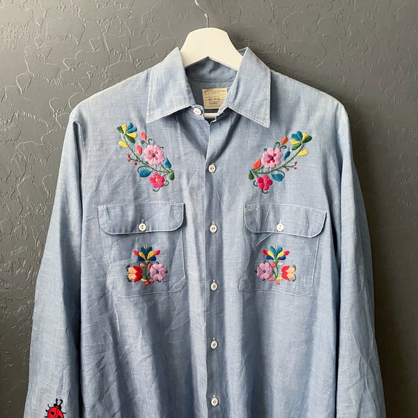 BIG MAC Vintage 70s Chambray Shirt Floral Embroidered Button Up USA Md / Lg