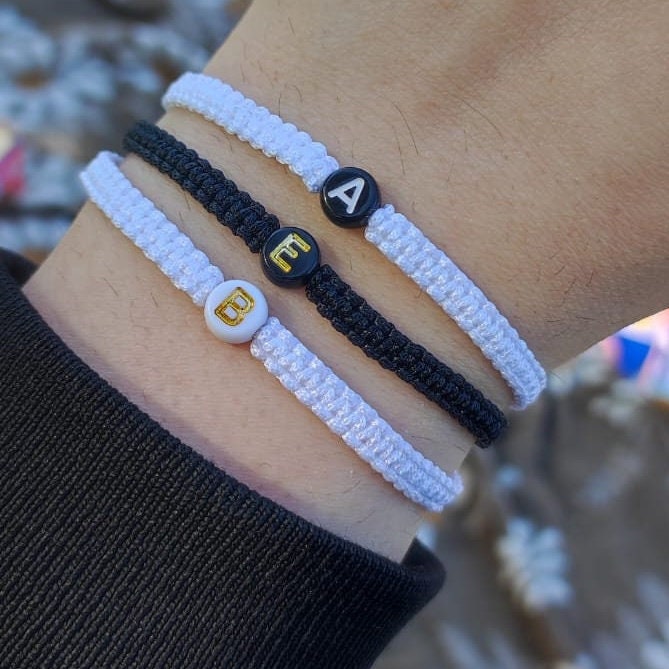 Bracelets De Couple Noir Et Blanc - 1 Paire + 2 Poches De Rangement - Taille Réglable 18-28 Cm - Cadeau Amour