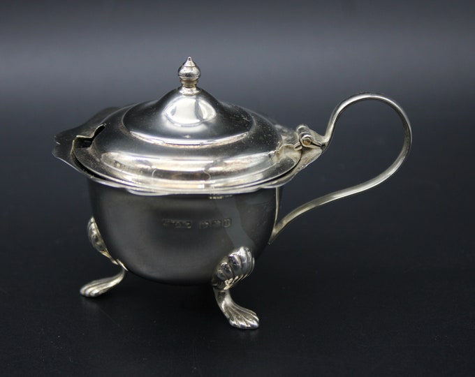 A Harrison Fisher and Co., Sheffield, Silver Mustard Pot