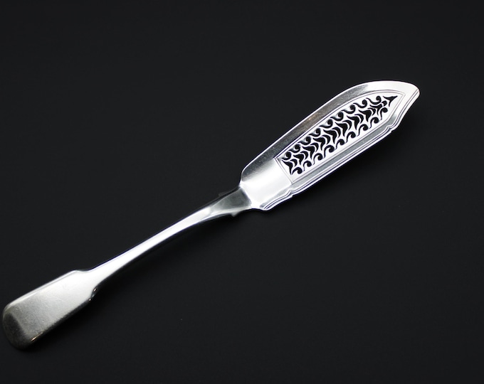 A George III Period, Sterling Silver Fiddle Pattern Server