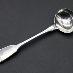 A Henry & Charles Day, London, George IV, Sterling Silver Condiment Spoon