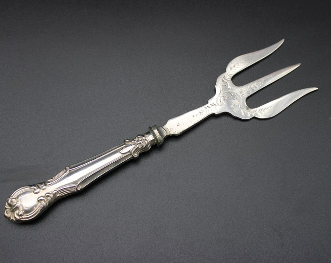 An Isaac Ellis, Sheffield, Edward VII Silver Handle Serving Fork