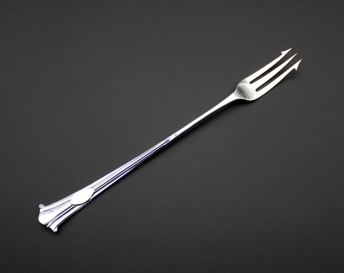 A Mappin & Webb, Sheffield 1896, Onslow Pattern, Sterling Silver Pickle Fork