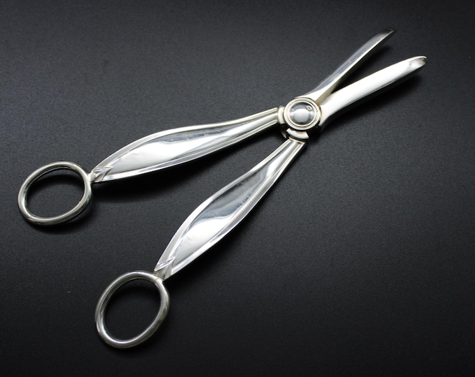 A Pair of Cooper Brothers, George V Period, Sterling Silver Grape Scissors