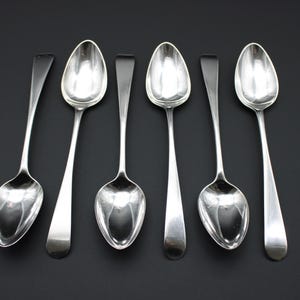 A Set of 6, George III, Robert Gray, Old English Pattern Sterling Silver Teaspoons