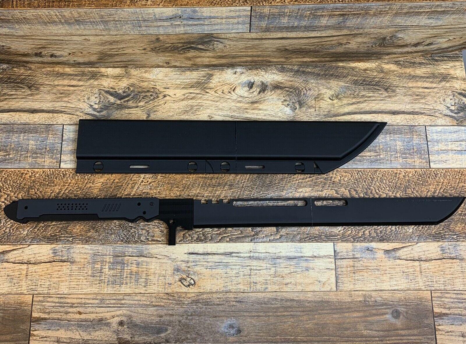 匕力ノレ Kaiju No. 8 - Kikoru Shinomiya's battle axe by JACN102