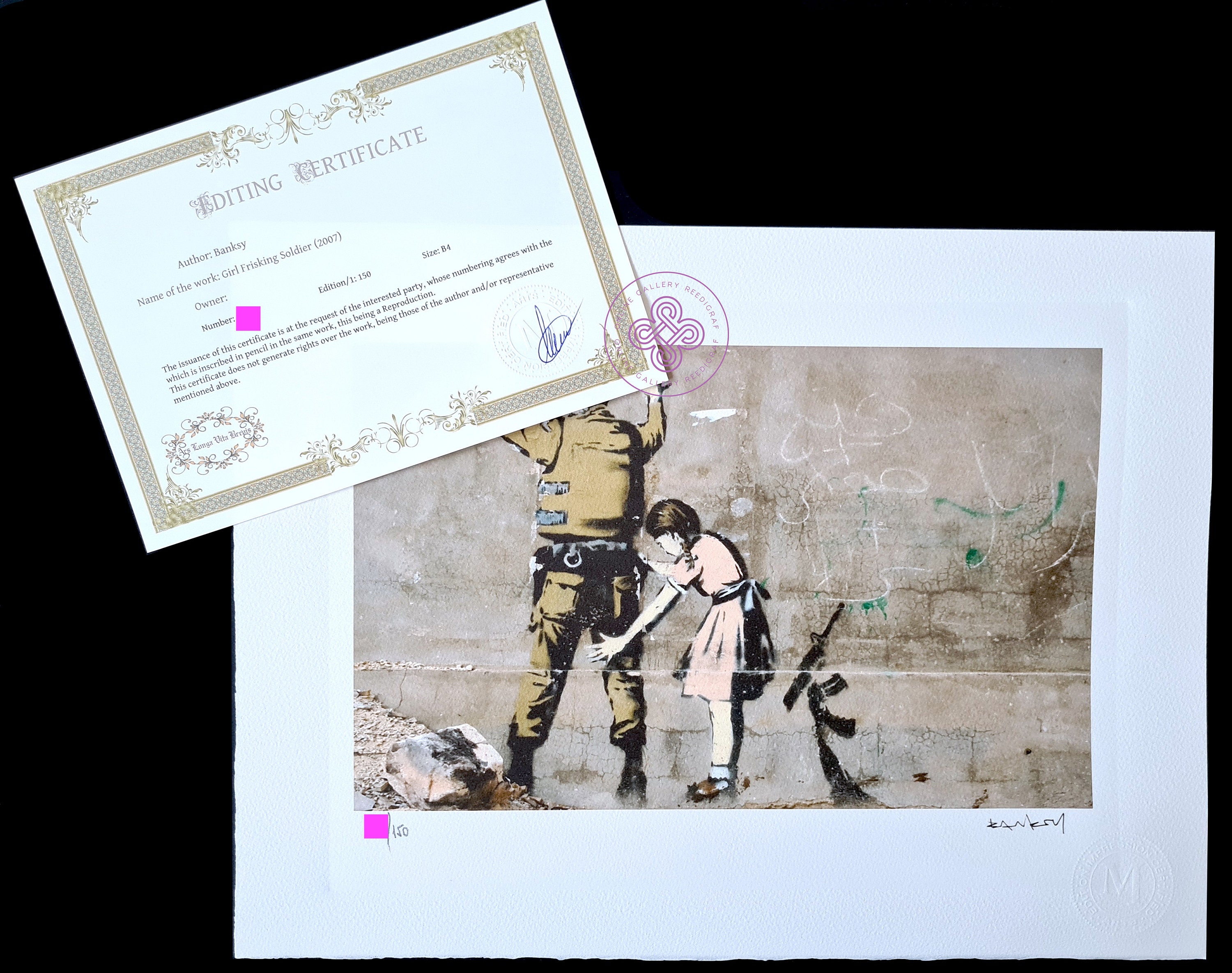 Œuvre Encadrée Signée Banksy 'Fille Soldat Chercheur' - Tirage Limité - Style Pop Art