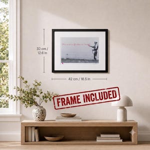 BANKSY What we do in life echoes in Eternity – Framed Serigraph /150, M Arts Edition, Certificate – Street Art Wall Art imagen 3