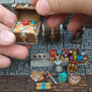 Vooraf ondersteunde STL-Wermer Mini Treasure Chest Prop en tokens voor uw tafel 3D-printbestand om te downloaden afbeelding 2