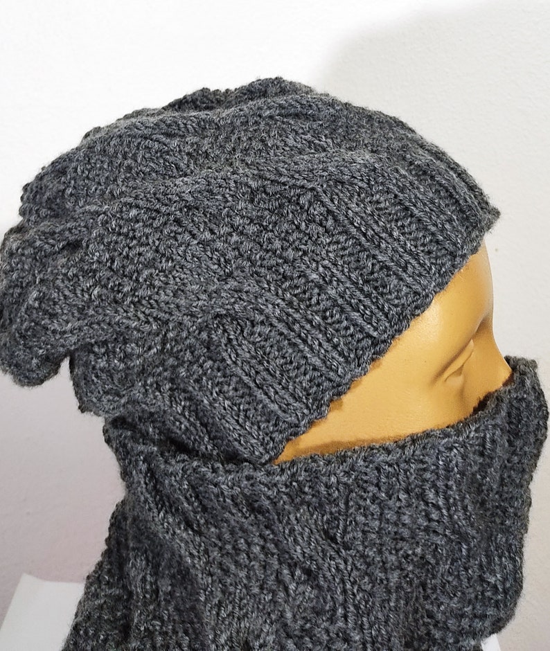 Neck Warmer and Sluchy Beanie, Handknitted. Wool, Acryl, Neck Warmer