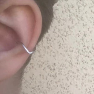 V Silver Conch Earring, Conch Jewelry, Conch Hoop, Conch Piercing, Cartilage Earring, Cartilage Hoop, Cartilage Piercing, Cartilage Ring