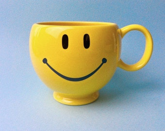 Vintage Smiley Mug