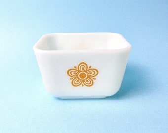 Vintage Butterfly Gold Pyrex Fridgie | 501 B