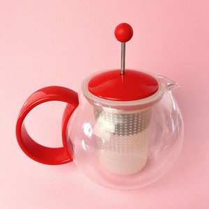 Vintage Assam Round Teapot Press with Infuser by Bodum | Red