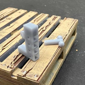 1:25 Scale adjustable ball and hitch