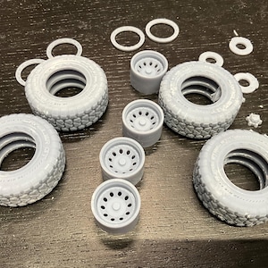 1:25 Beadlocks and Tires