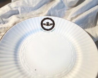 Juego de 4 platos para ensalada, almuerzo y postre con broche Royal Tara Claddagh - 21,5 cm