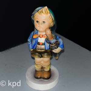 1948 Hummel Home From Market Hummel Figurine 198 in excellent condition