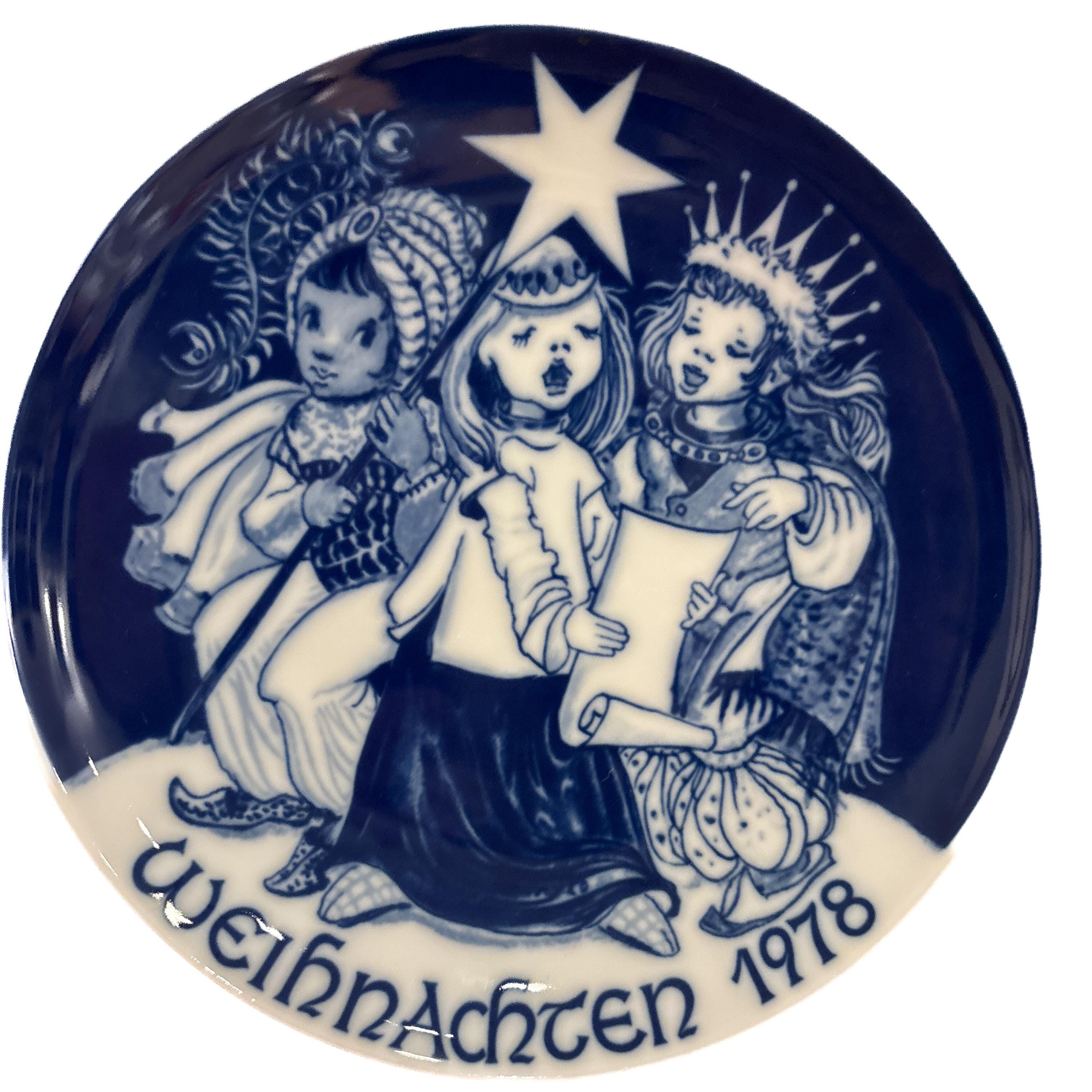 German Blue Christmas Plates - Etsy