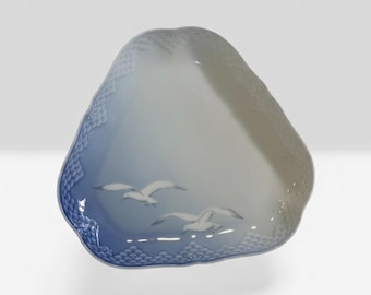 Plato de gaviota de Bing Grøndahl, Dinamarca / Bol de porcelana danesa / Decoración costera escandinava / Plato para servir azul y blanco / Minimalista nórdico