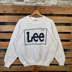 Vintage MR Lee Sweatshirt Lee Sportwear Crewneck Jumper MR Lee Pullover Sweater MR Lee Print Graphic Logo Gray Color Large Size