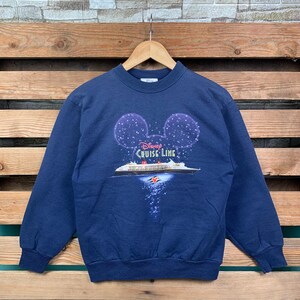 Sudadera vintage de Disney Cruise Line Suéter de Disney Jersey de cuello redondo de Disney Cruise Line Estampado gráfico del logotipo de Disney Cruise Line Azul marino