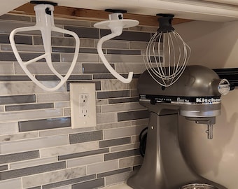 Suporte para batedeira de cozinha: organizador embaixo do armário