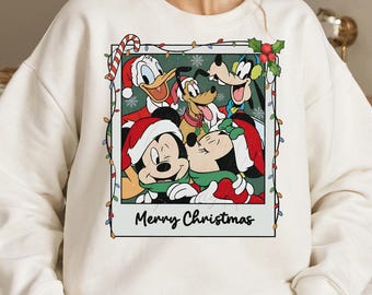 Fröhliche Weihnachten! Mickey und seine Freunde – Polaroid-PNG-Datei, Disney-Shirt-Design (Digitaler Download)