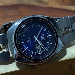 Vintage Seiko sports jumbo size automatic gents vintage rare blue dial watch