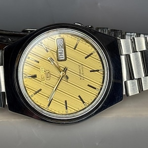 Skgd 74/Seiko automatic gents rare dial clean watch