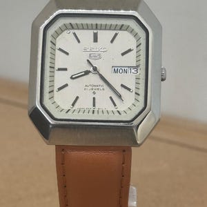 Vintage Seiko 5, Square White Dial, Orange/Black Leather Strap, Baton Hour Markers, Japan-Made, Automatic 21 Jewels, Gents - 6319-5090 (H48)