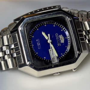 Vintage  orient Tv square automatic gents vintage watch blue dial