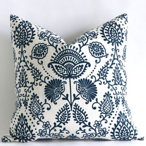 Blue and White Linen Textured Mid Century Floral Decorative Throw Pillow Cover, 10 Sizes A002