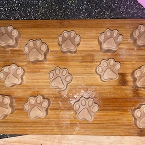 peanut butter-banana frozen dog treats (NO SHIPPING AVAILABLE)