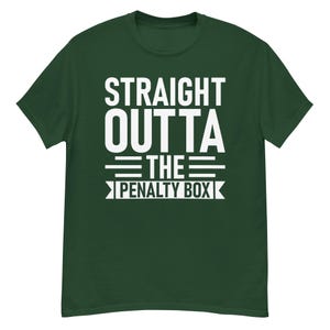 Straight Outta The Penalty Box, T-shirt da hockey, Maglietta sarcastica per tifosi sportivi, Regalo per giocatore di hockey su ghiaccio, Abbigliamento umoristico unisex, Maglietta per la partita di vendetta