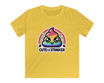 Rainbow Poop Emoji Kids Softstyle T-Shirt, süßes Lil Stinker Shirt, lustige Kinderkleidung, buntes grafisches T-Shirt, verspielte Kinderbekleidung