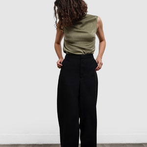 The Leo wide leg Pants with side and back pockets in black recycled rayon image 2