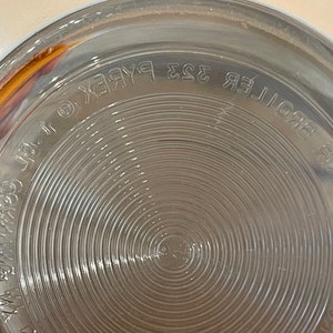 Vintage Pyrex Nesting Glas Rührschüssel 323 Pfirsichfarbener, transparenter Boden von Corning Bild 4