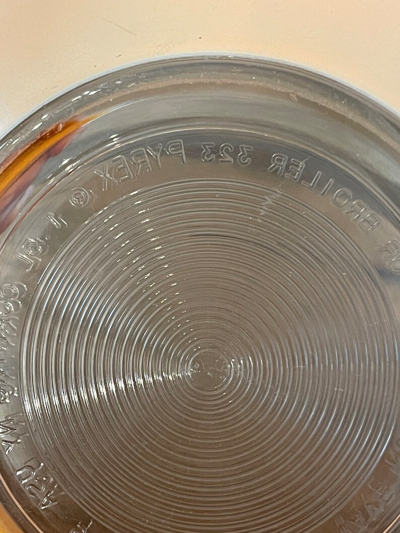 Vintage Pyrex Nesting Glas Rührschüssel 323 Pfirsichfarbener, transparenter Boden von Corning Bild 4