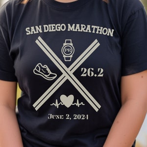 Camiseta personalizada de apoyo para maratón que absorbe la humedad, camiseta grupal del equipo de apoyo para la familia del maratonista, personalizada 26.2, finalista de maratón