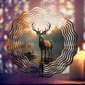 Hirsch Wind Spinner PNG, Buck Deer Fluss Spiegelung PNG, Jagd Hirsch Garten Spinner Hof Dekor Sublimation Wind Spinner Design PNG Download