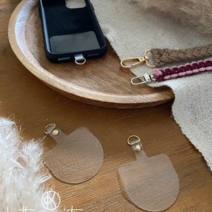 Handyketten Adapter Universal | Einlegepad für Handykette mit Karabiner | Smartphone Kettenhalter | Einlage für Handyhülle ohne Öse