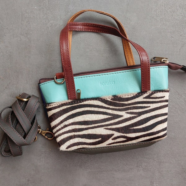 upcycling Mini Ledertasche Soruka  Kuhfell Tasche Crossbody klein türkis Zebraprint Zebra Handytasche