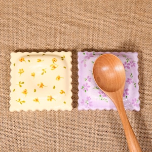 Whimsical Floral Spoon Rest Set Cream Purple Spoon Holder Cute Aesthetic Ceramic Spoon Rest Handmade Pottery Kitchen Decor Coquette Gift