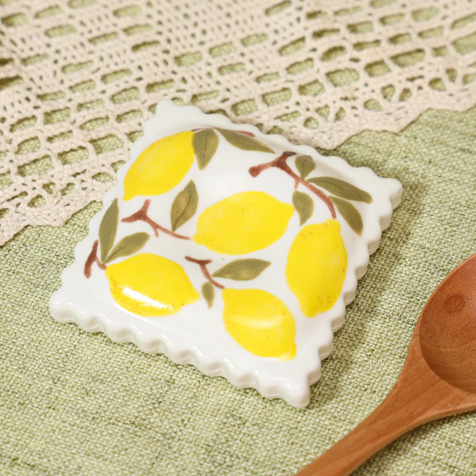 Amalfi Lemon Yellow Green Spoon Rest Cottagecore Ceramic Spoon Holder Ravioli Pasta Shape Summer Kitchen Decor Stove Accessory Chef Gift