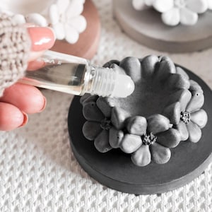Concrete essential oil diffuser flower | Passive diffuser made of cement | Beton eco friendly aroma flower | Handmade home decor | Gift