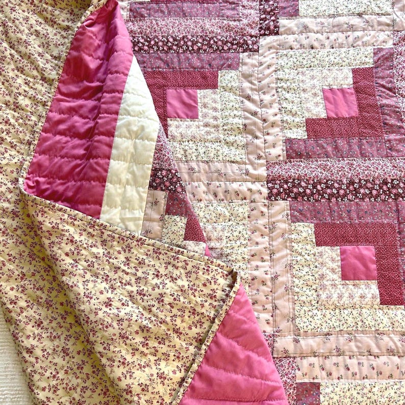 Lovely Handmade Vintage Barn Raising Log Cabin Quilt in Unique Pink and Rose Calico Floral Fabrics, 100x92 Inches