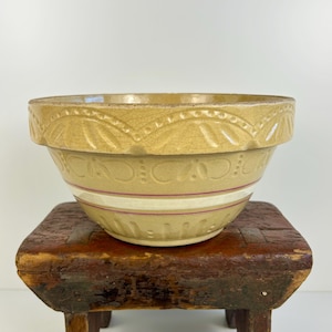 Primitive Antique Vintage 10 Inch RRP and Co Roseville Ohio Yellowware Mixing Bowl with Brown and White Bands