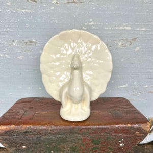 White Mccoy Pottery - Etsy